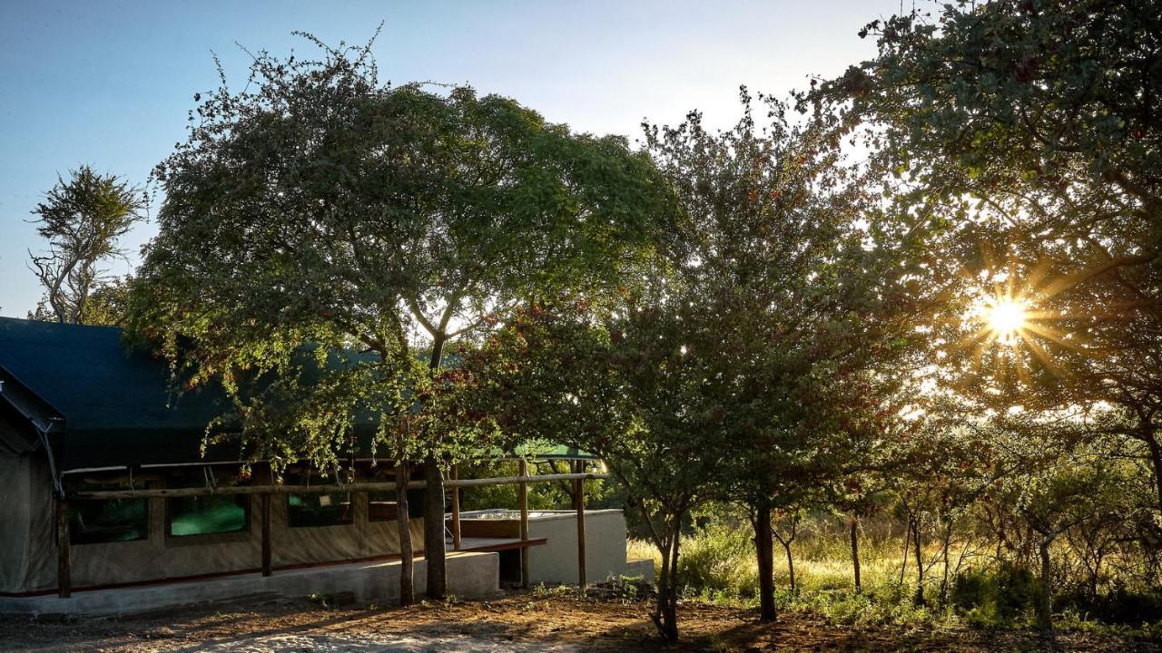 ZuriCamp - Tent Madini Tsumeb Bagian luar foto